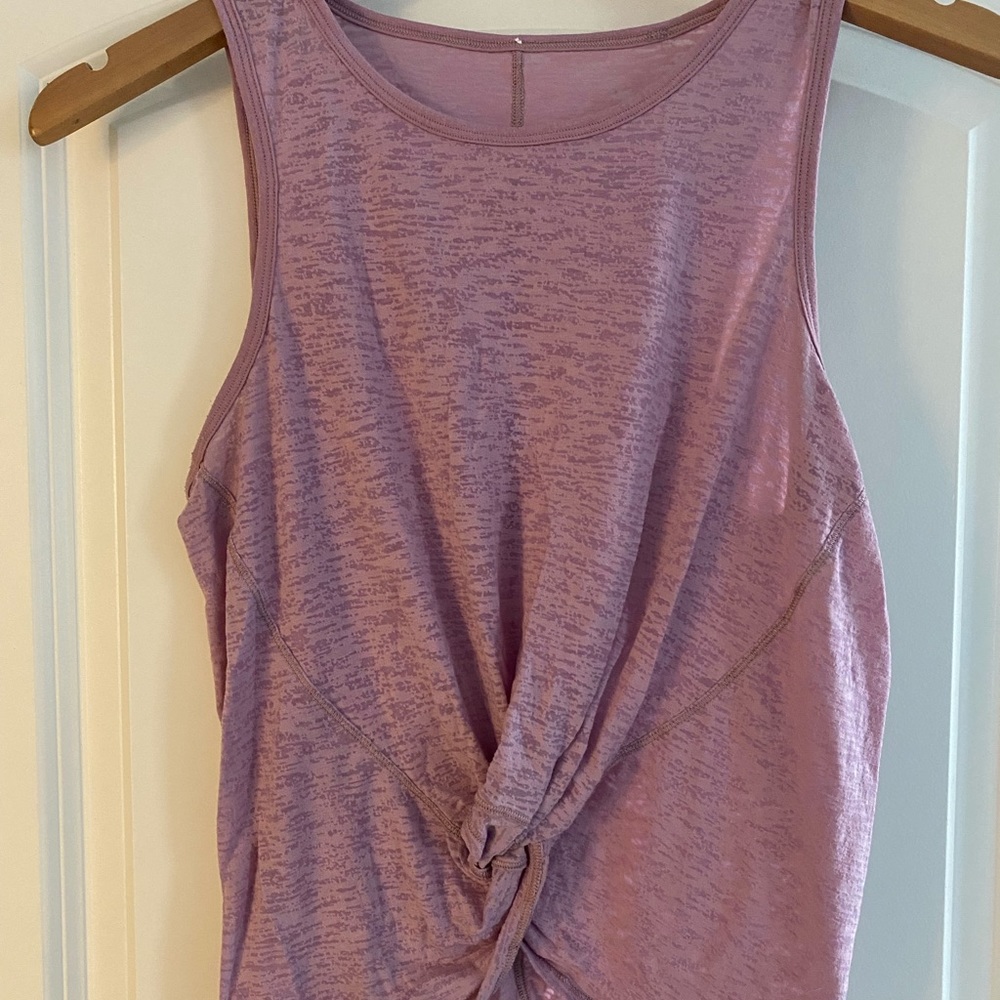Lululemon twist tank